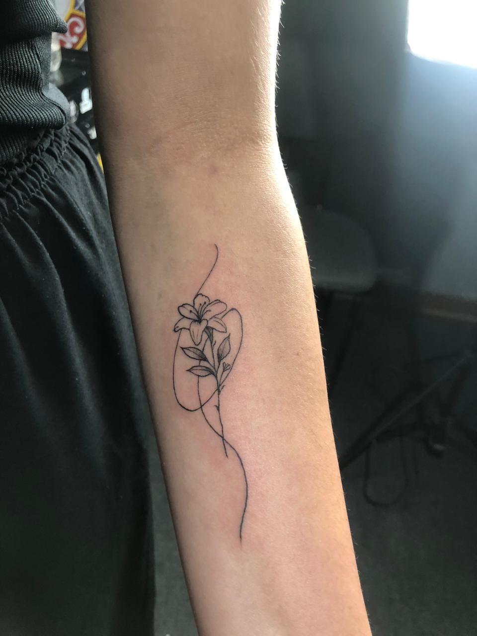 Tattoo botânico delicada 3 Tattoo botânico delicada 3